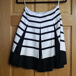 Skirt godet black white stripes